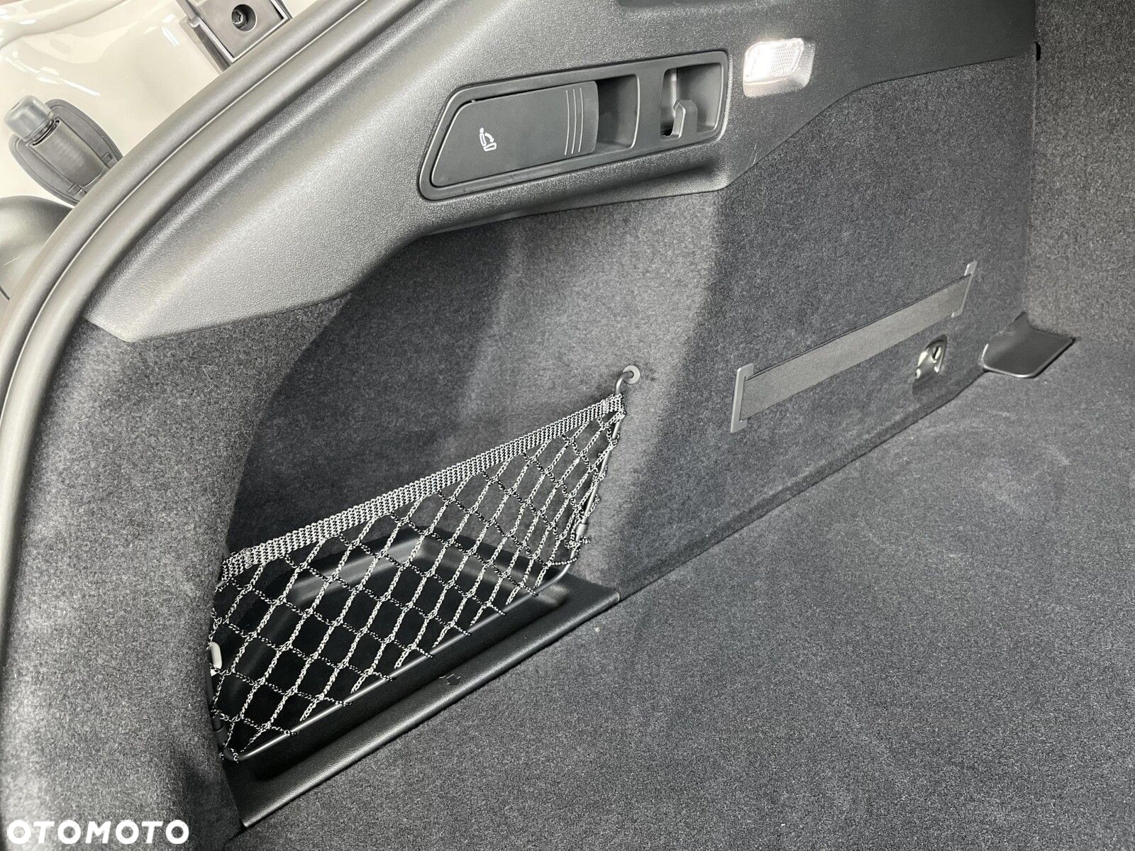 Audi A6 Sportback e-tron - 12
