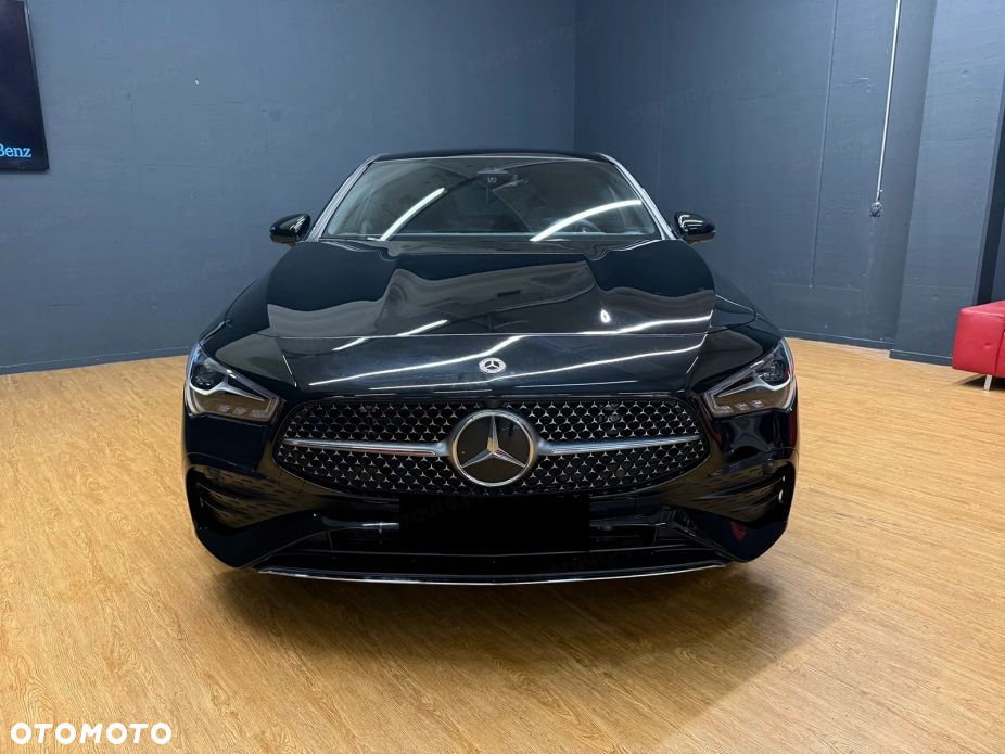 Mercedes-Benz CLA - 2