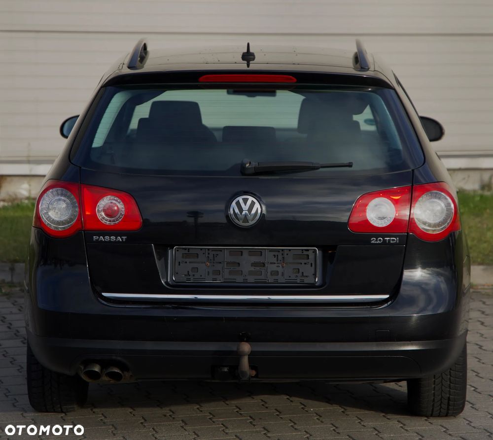 Volkswagen Passat 2.0 TDI DPF Comfortline - 13