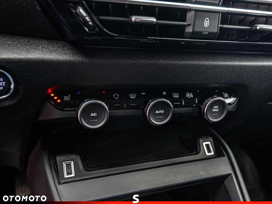 Citroën C4 1.2 PureTech Shine S&S EAT8 - 19