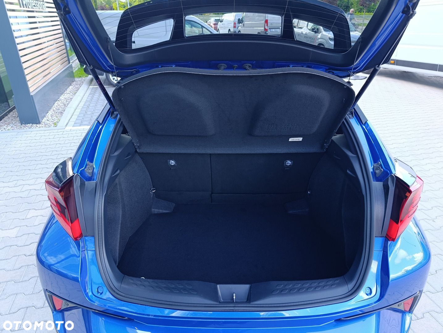 Toyota C-HR - 13