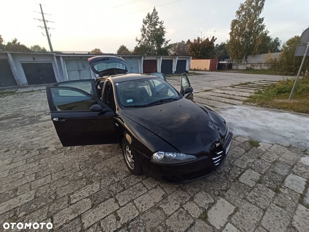 Alfa Romeo 147 - 13