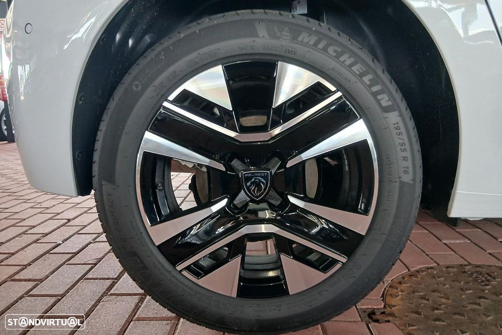 Peugeot 208 1.2 Hybrid Allure e-DCS6 - 5