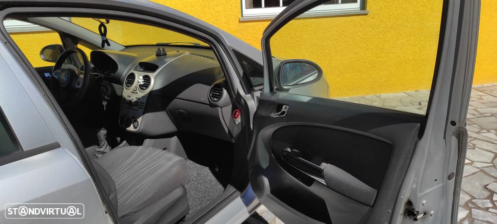 Opel Corsa 1.3 CDTi Enjoy - 4
