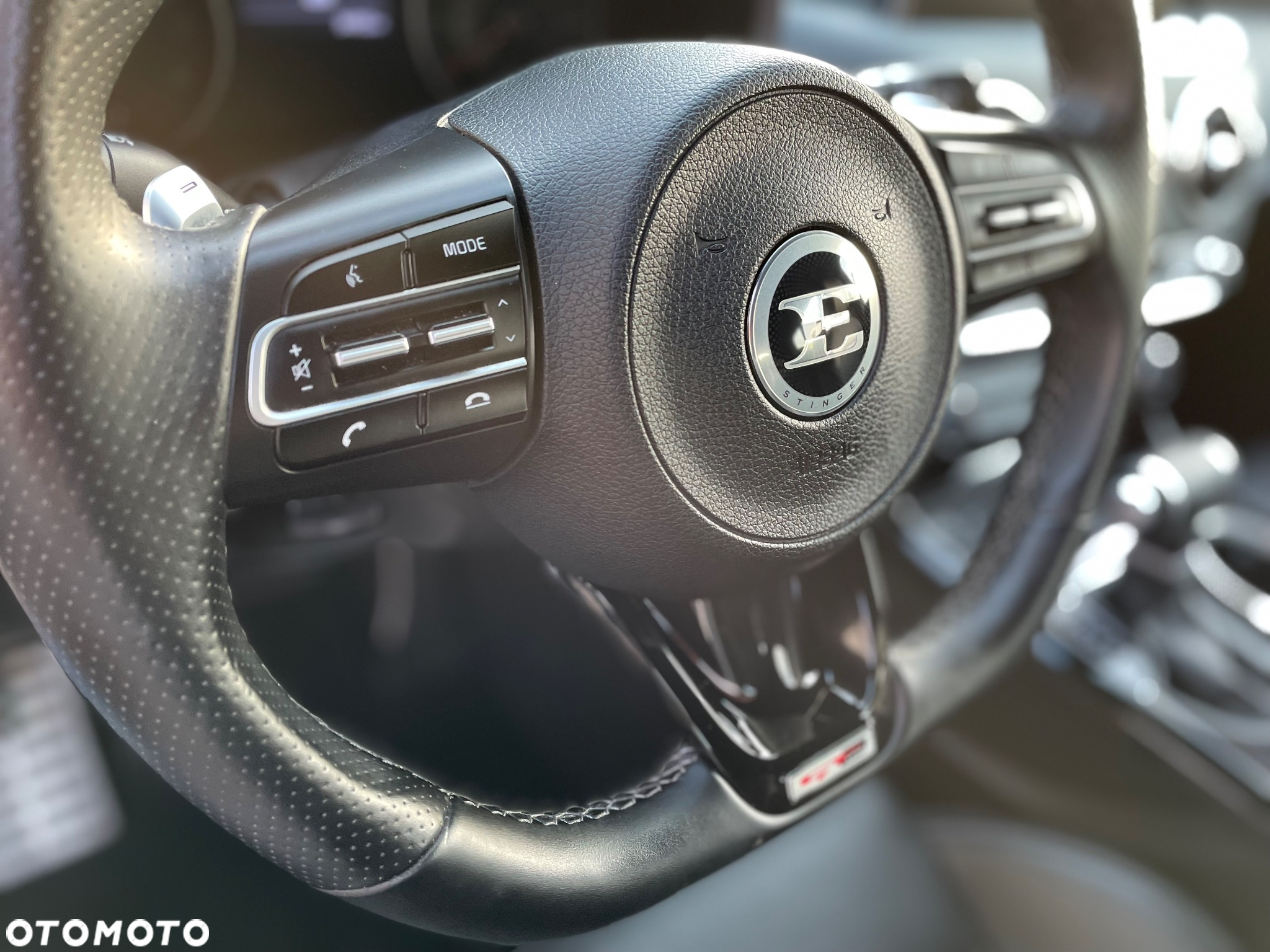 Kia Stinger 2.0 T-GDI GT Line - 19