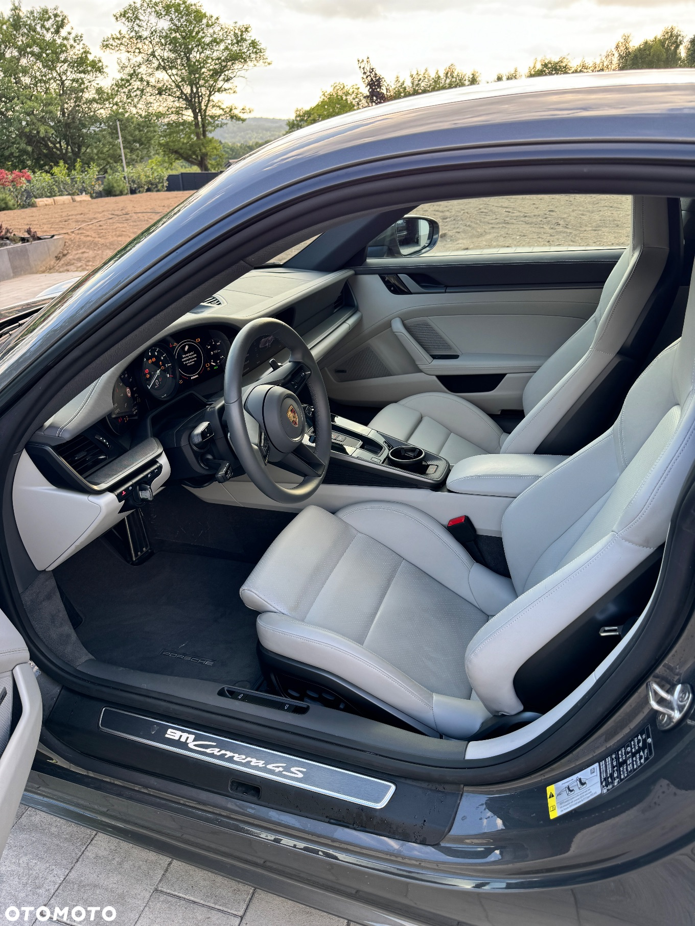 Porsche 911 Carrera 4S - 6