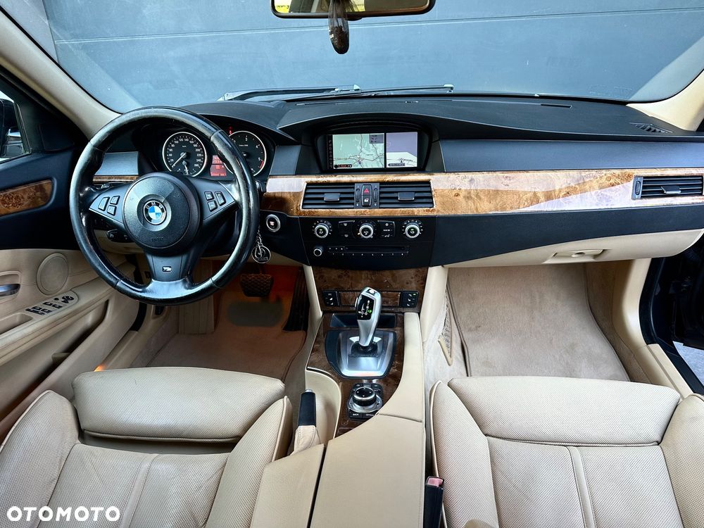BMW Seria 5 520d Edition Exclusive - 18