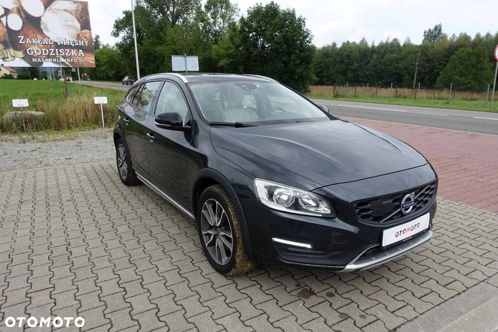 Volvo V60 Cross Country D4 Geartronic Summum - 3