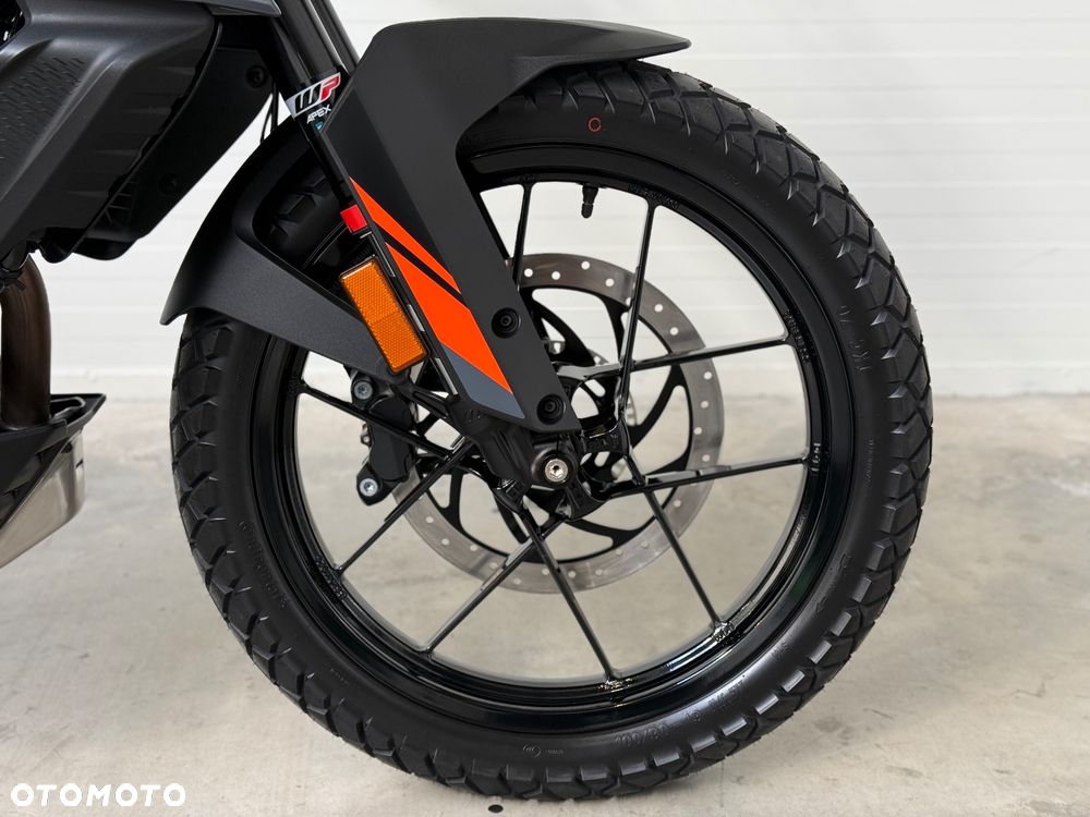 KTM Adventure - 10
