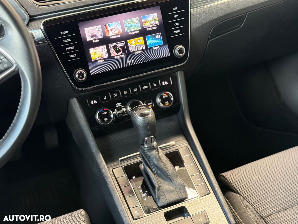 Skoda Superb 2.0 TDI DSG Sportline - 20