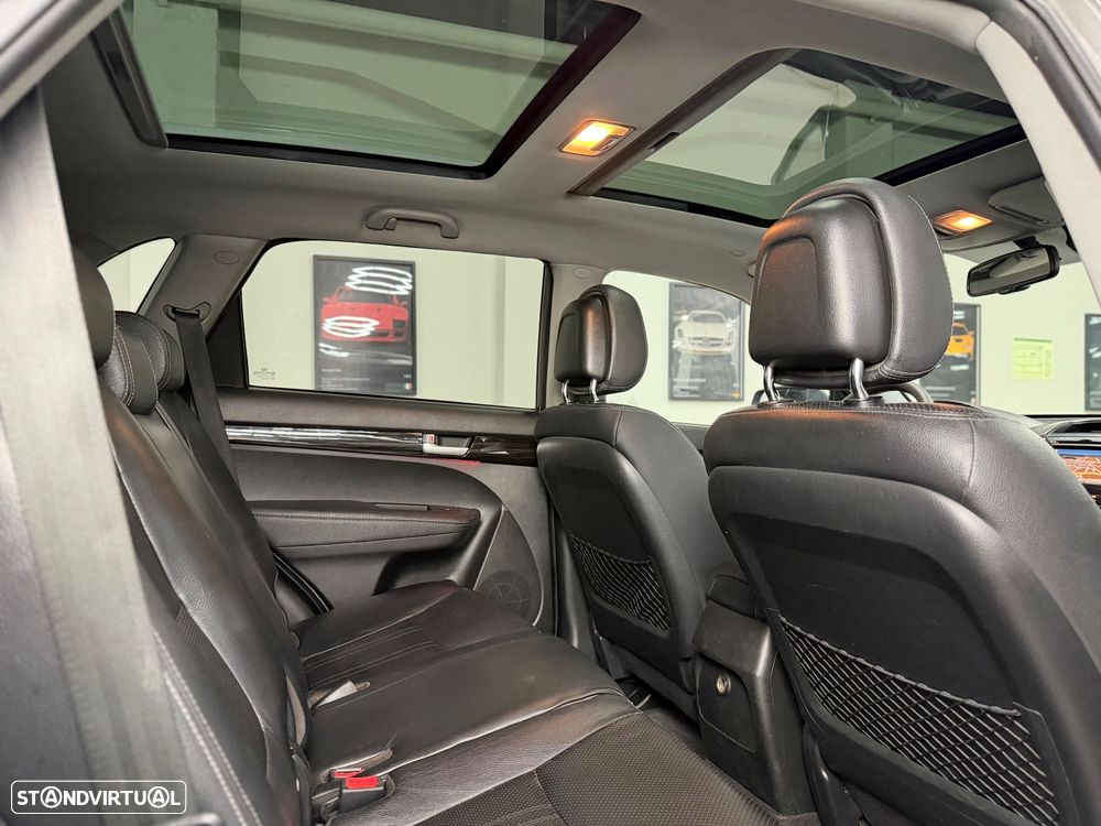 Kia Sorento 2.2 CRDi 4WD Aut. Executive - 23