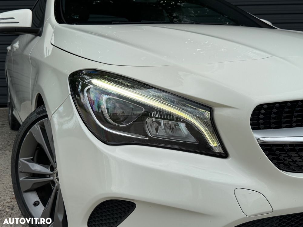 Mercedes-Benz CLA 200 d 7G-DCT Urban - 29