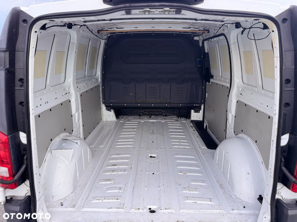 Mercedes-Benz Vito - 12