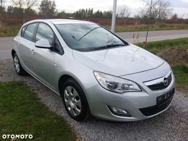 Opel Astra 1.6 Turbo Sport - 4