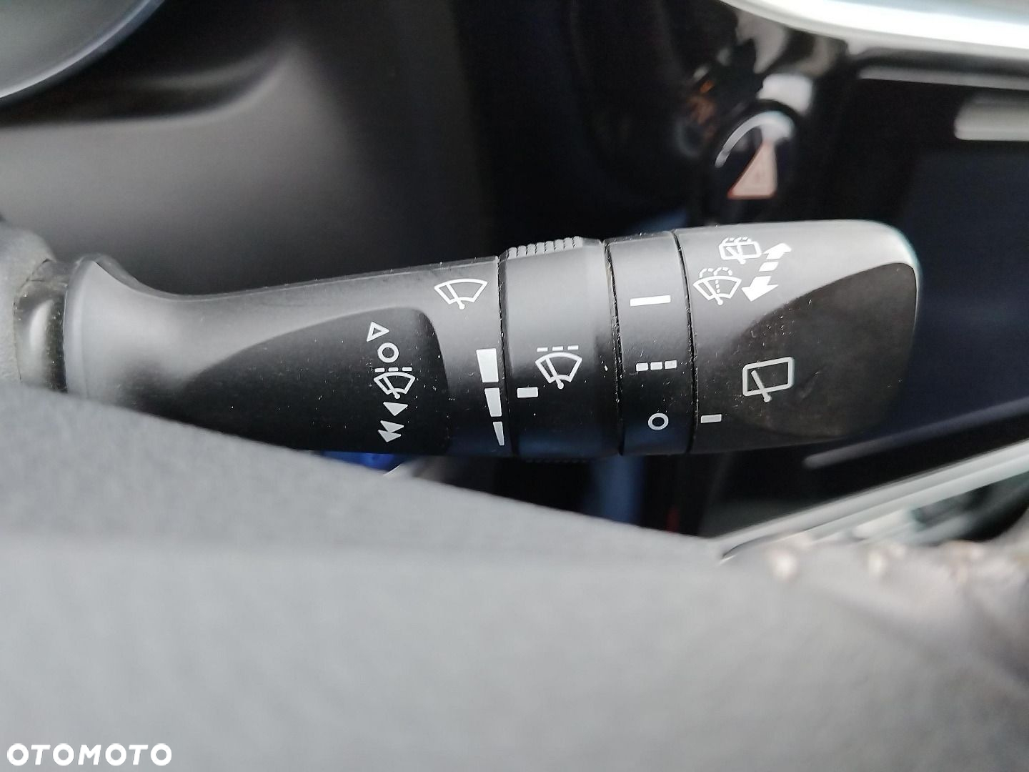 Toyota Auris - 15