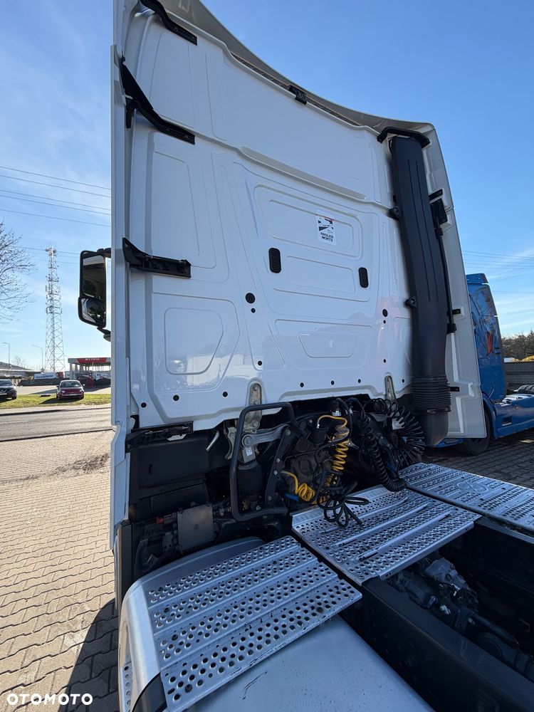 Mercedes-Benz Actros 1845 GigaSpace Xenon Navi nowy tachograf - 7