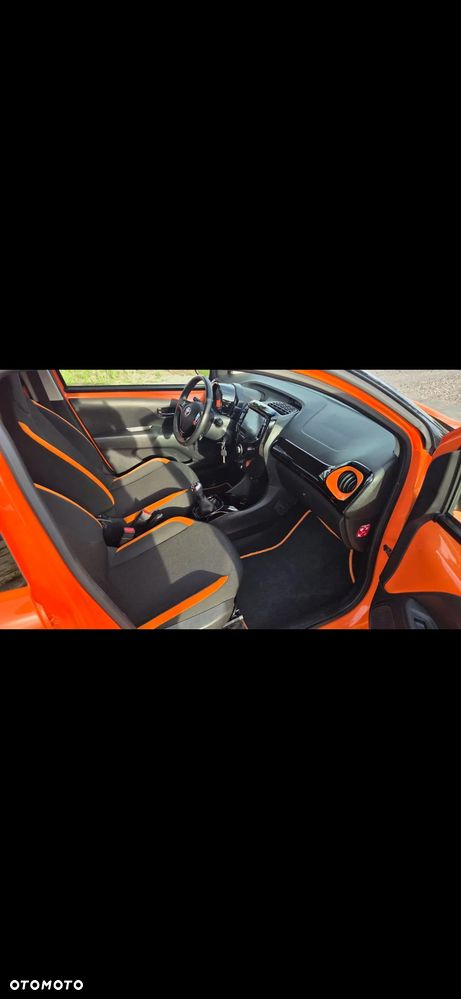Toyota Aygo 1.0 VVT-i JBL Edition - 10