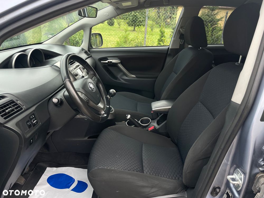 Toyota Verso 2.0 D-4D - 5