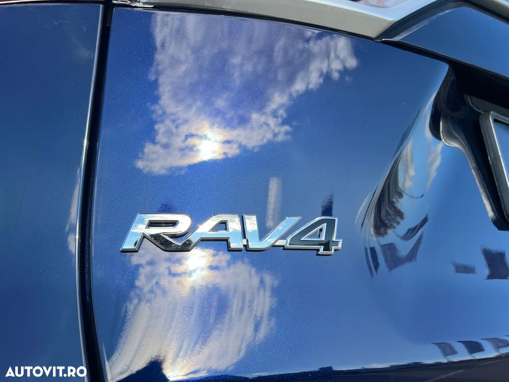 Toyota RAV4 - 16