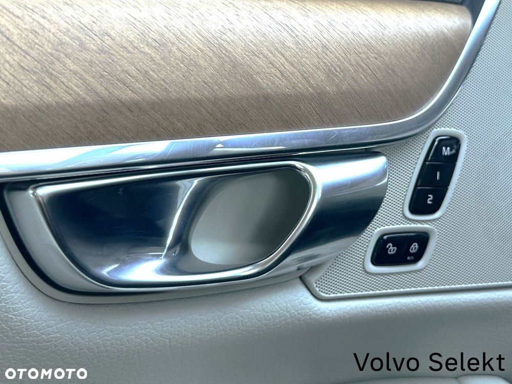Volvo S90 - 34