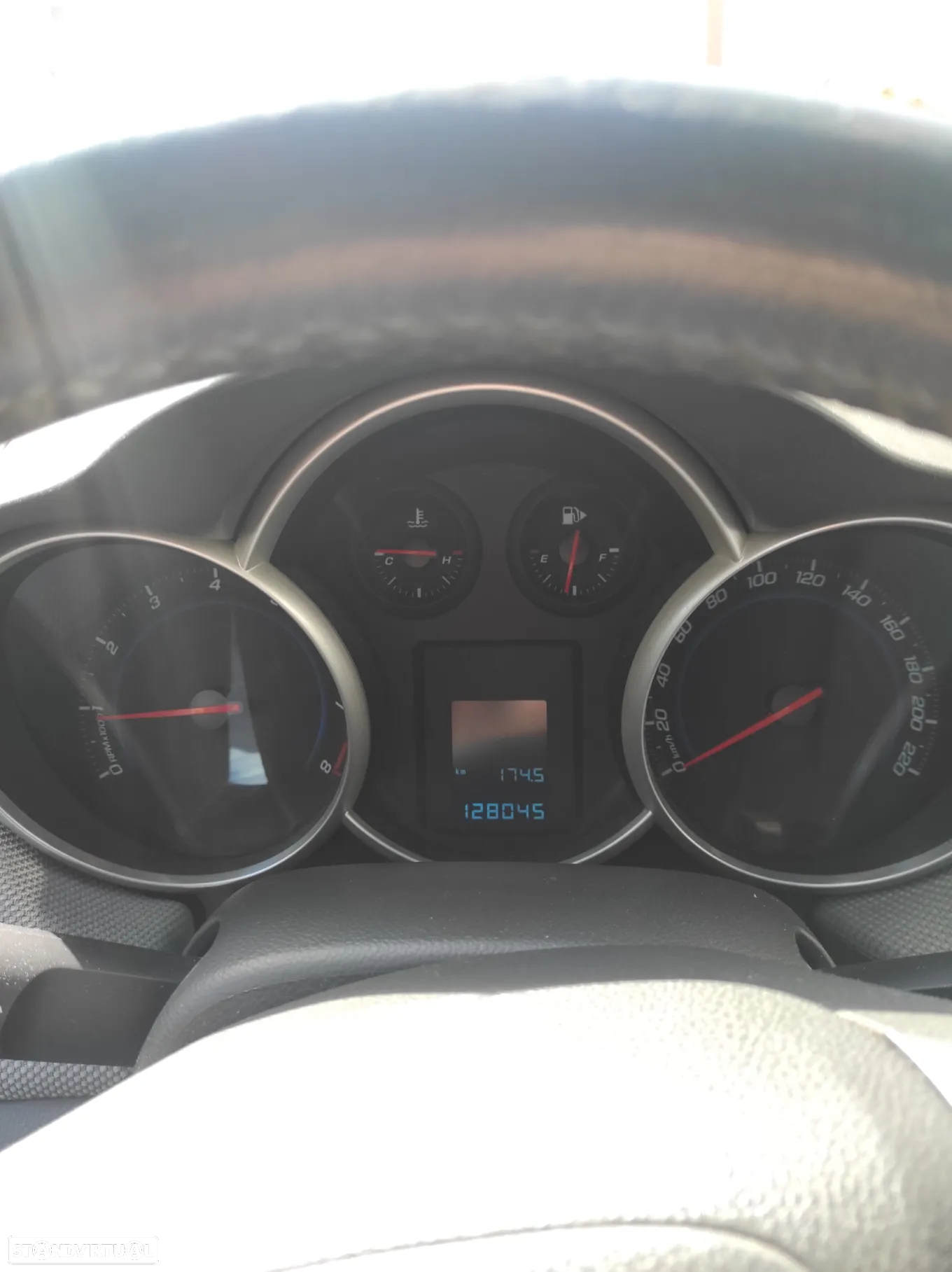 Chevrolet Cruze 1.6 LS - 2