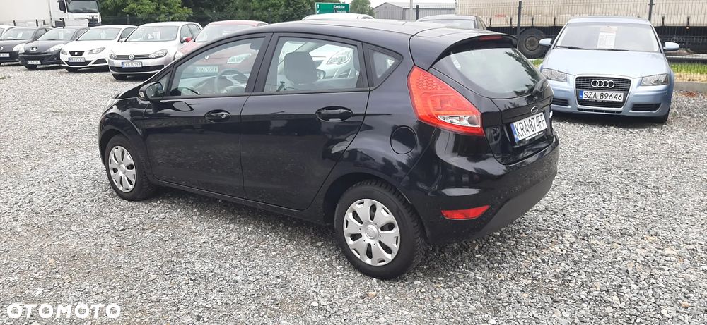 Ford Fiesta - 21