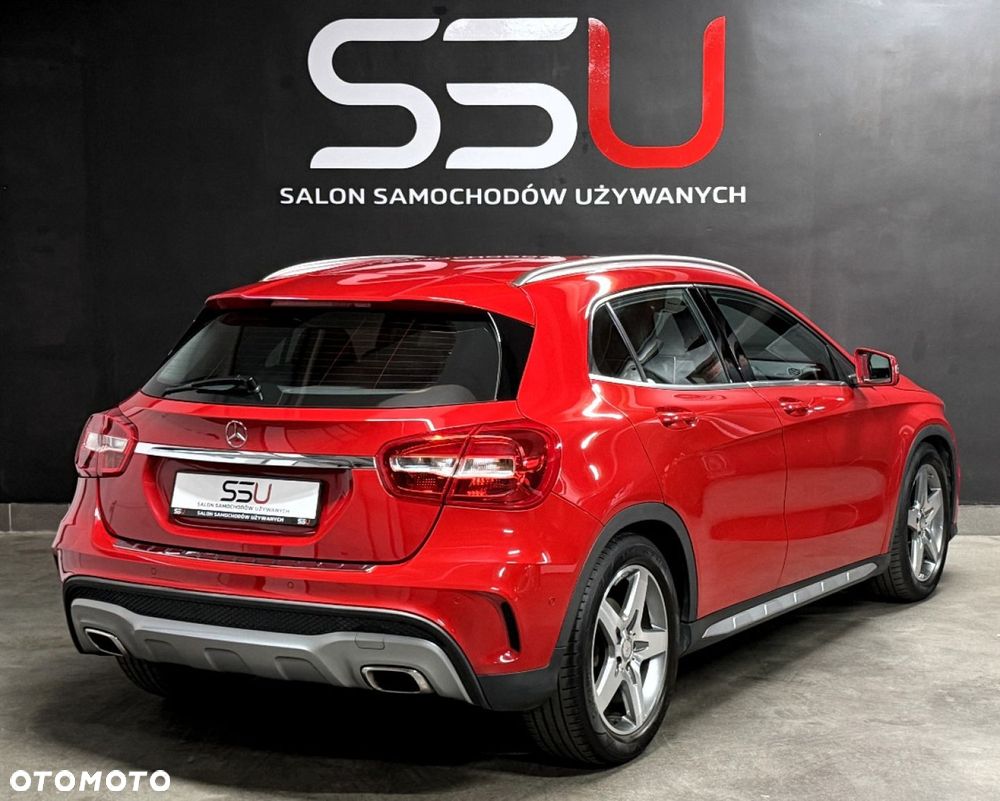 Mercedes-Benz GLA 200 AMG Line - 11