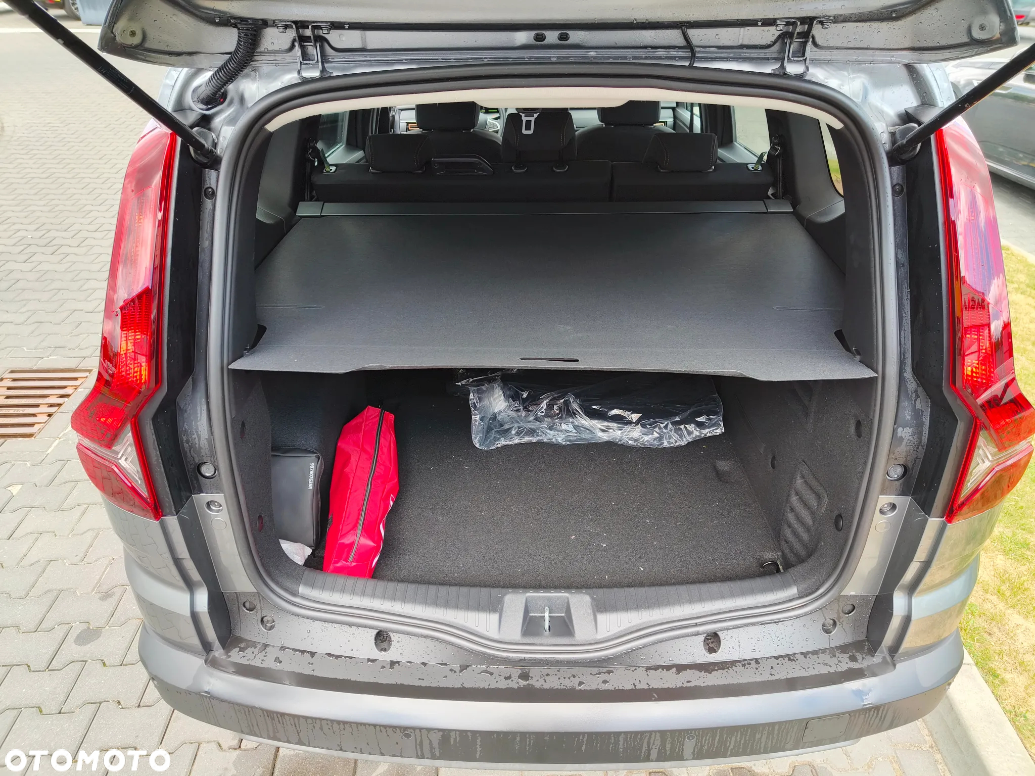 Dacia Jogger 1.6 Full Hybrid 140 Extreme MMT - 12