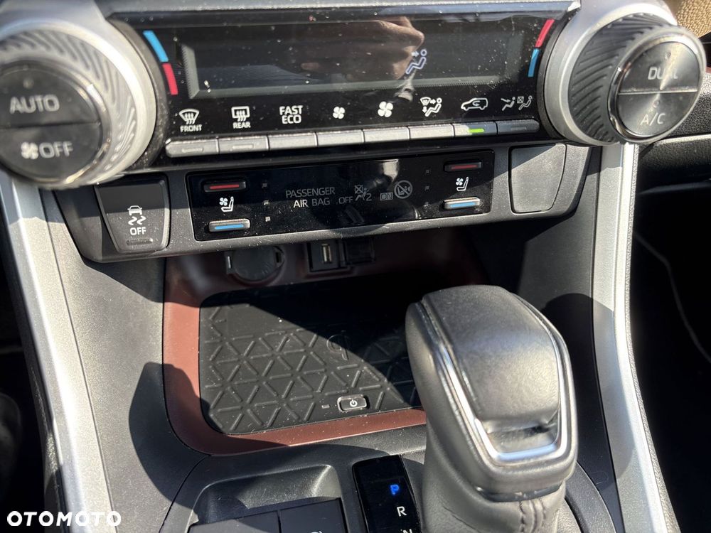 Toyota RAV4 2.5 Hybrid Executive 4x4 - 23