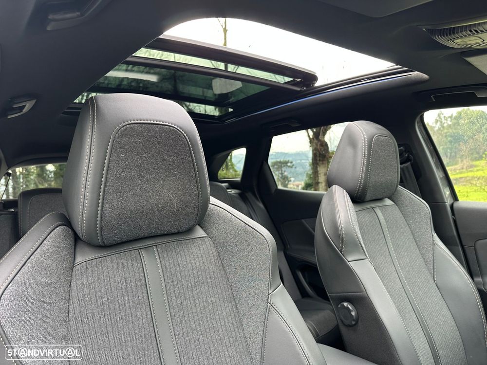 Peugeot 3008 1.6 Hybrid4 GT Pack e-EAT8 - 23