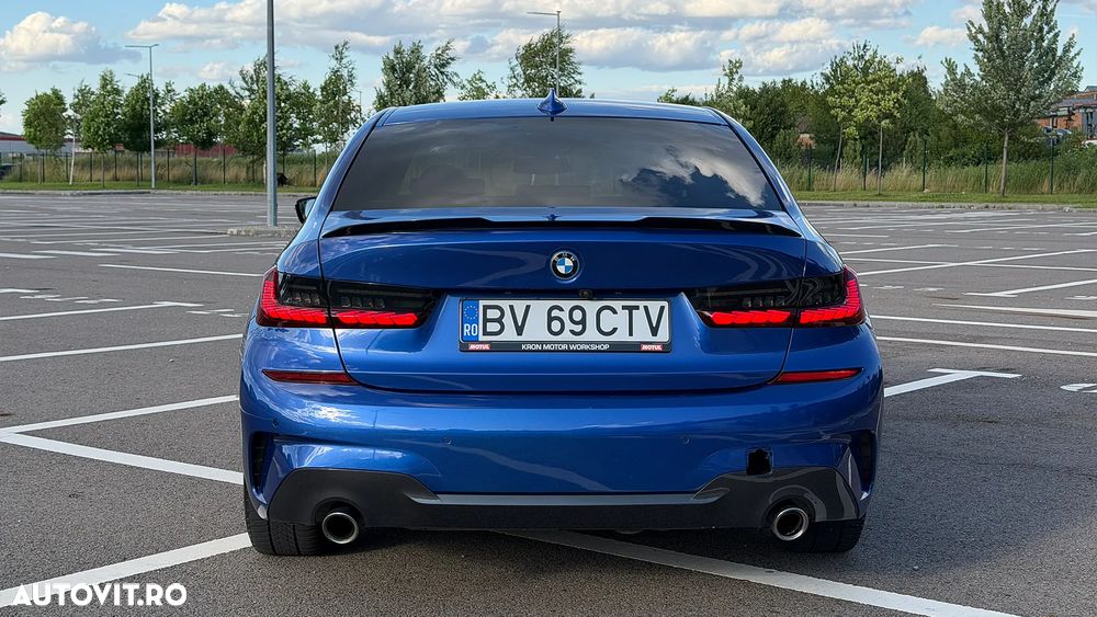 BMW Seria 3 330i AT - 3