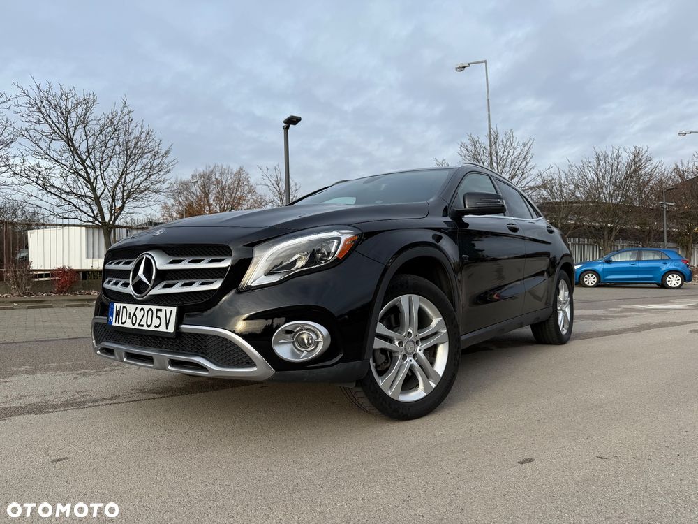 Mercedes-Benz GLA 250 4Matic 7G-DCT