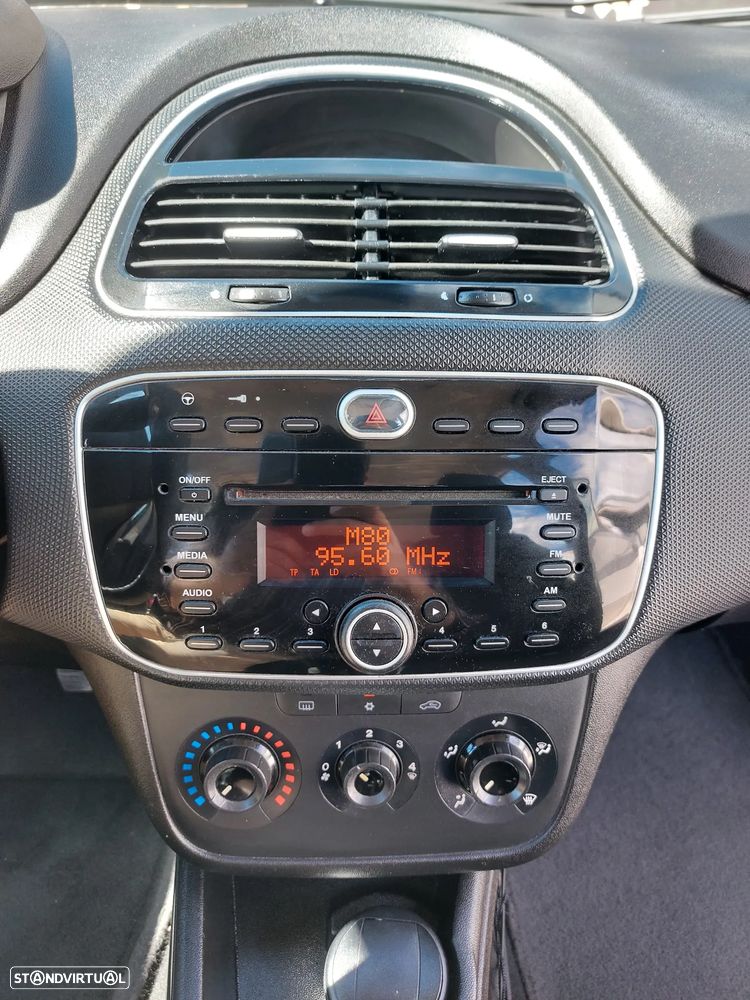 Fiat Punto 1.2 Young S&S - 19