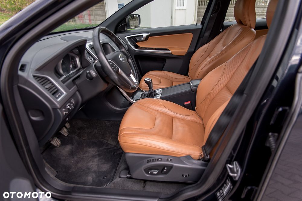 Volvo XC 60 - 33