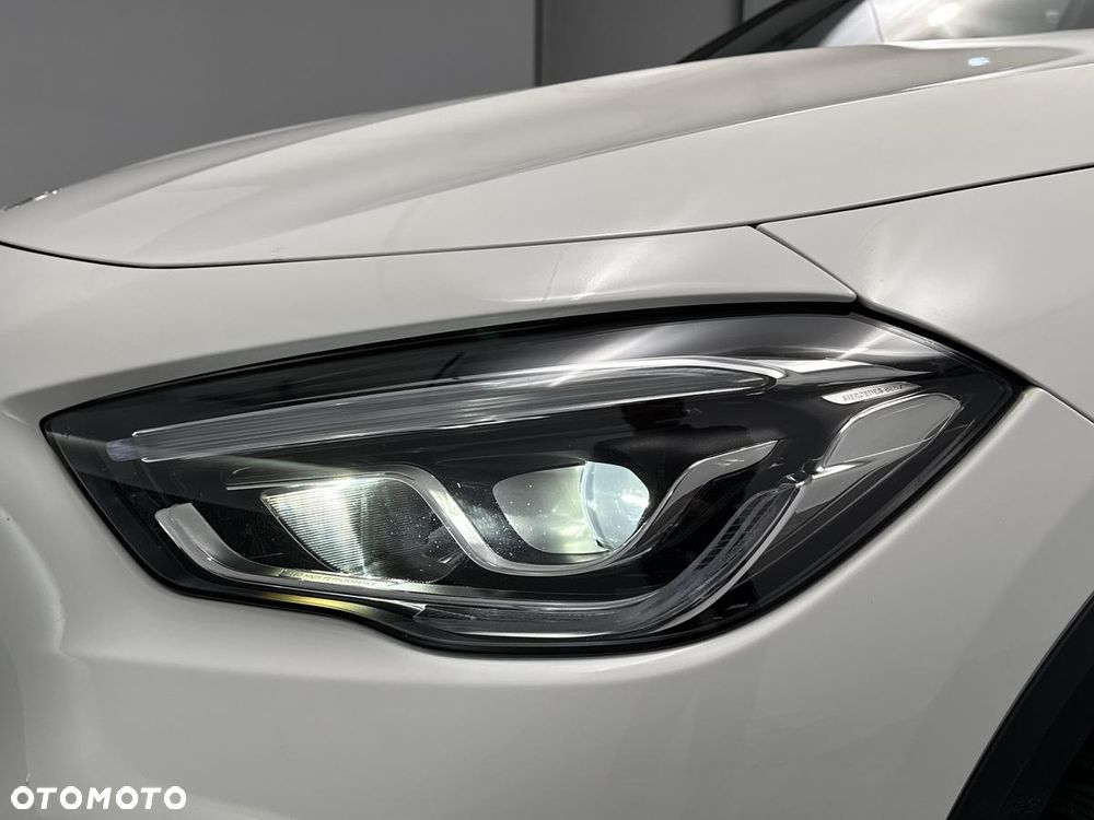 Mercedes-Benz GLA 200 Progressive - 26