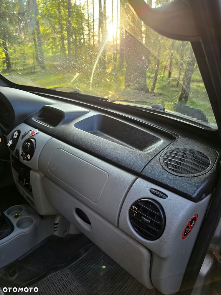 Renault Kangoo 2004 photo 4