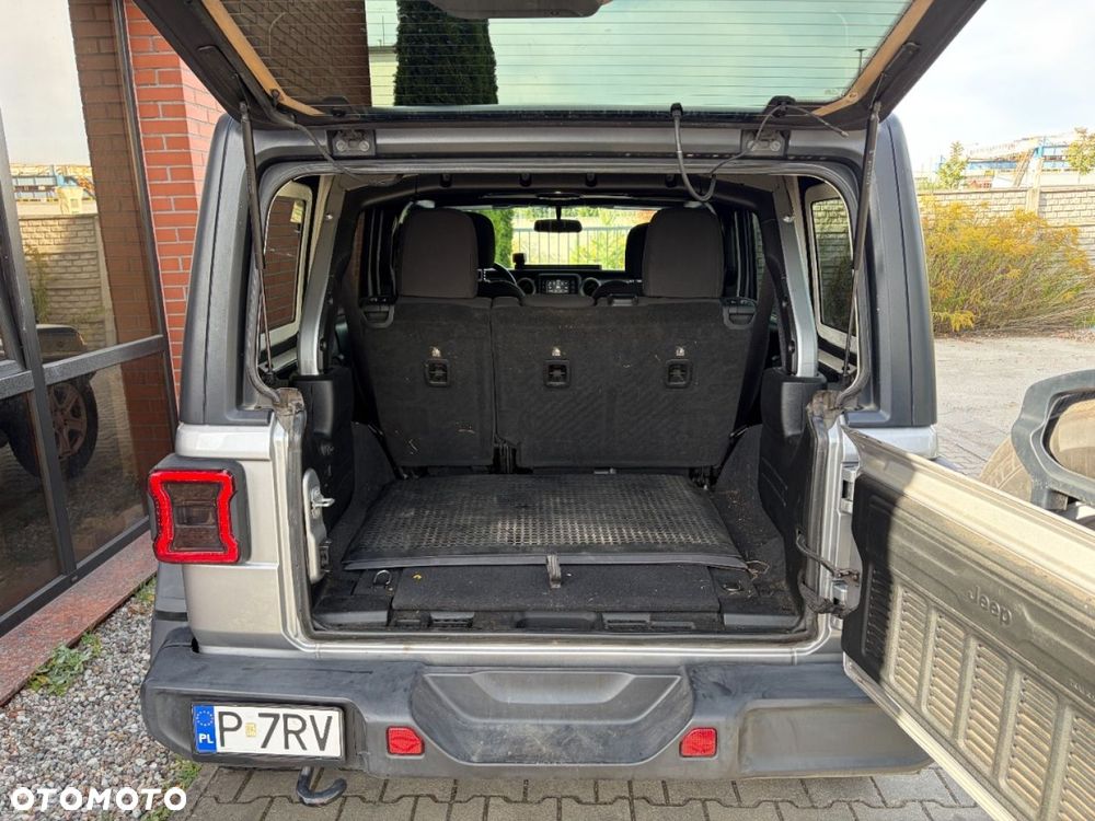 Jeep Wrangler - 30