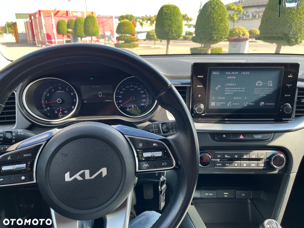 Kia Ceed 1.5 T-GDI M - 17