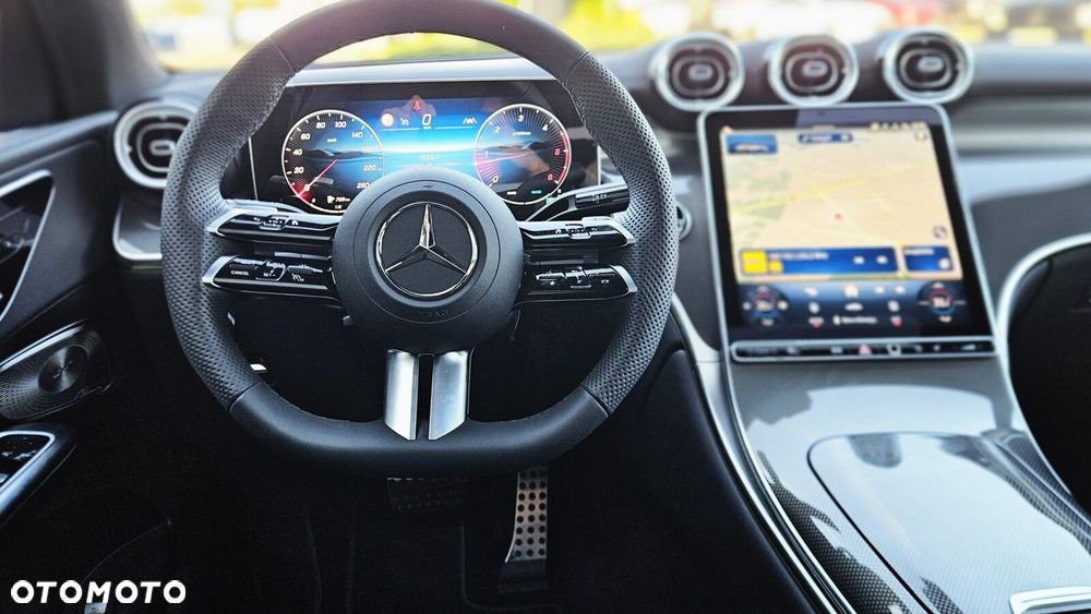 Mercedes-Benz GLC - 27