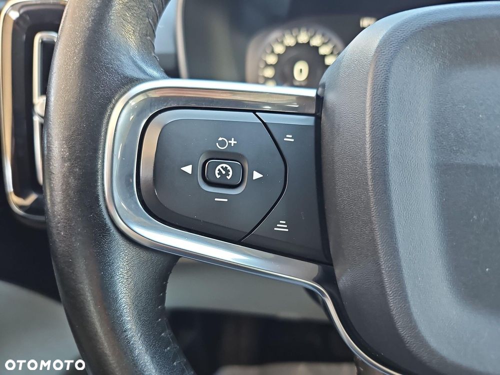 Volvo XC 40 - 15