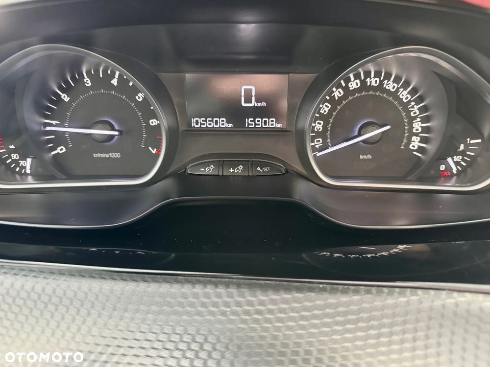 Peugeot 2008 - 19