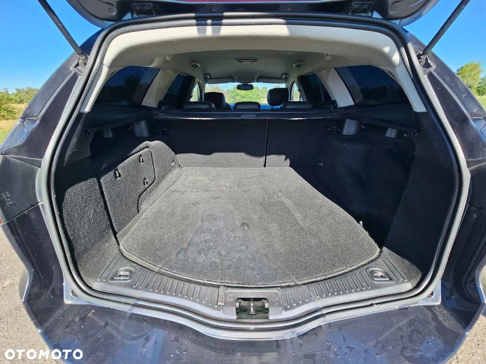 Ford Mondeo 2.2 TDCi Titanium S - 24