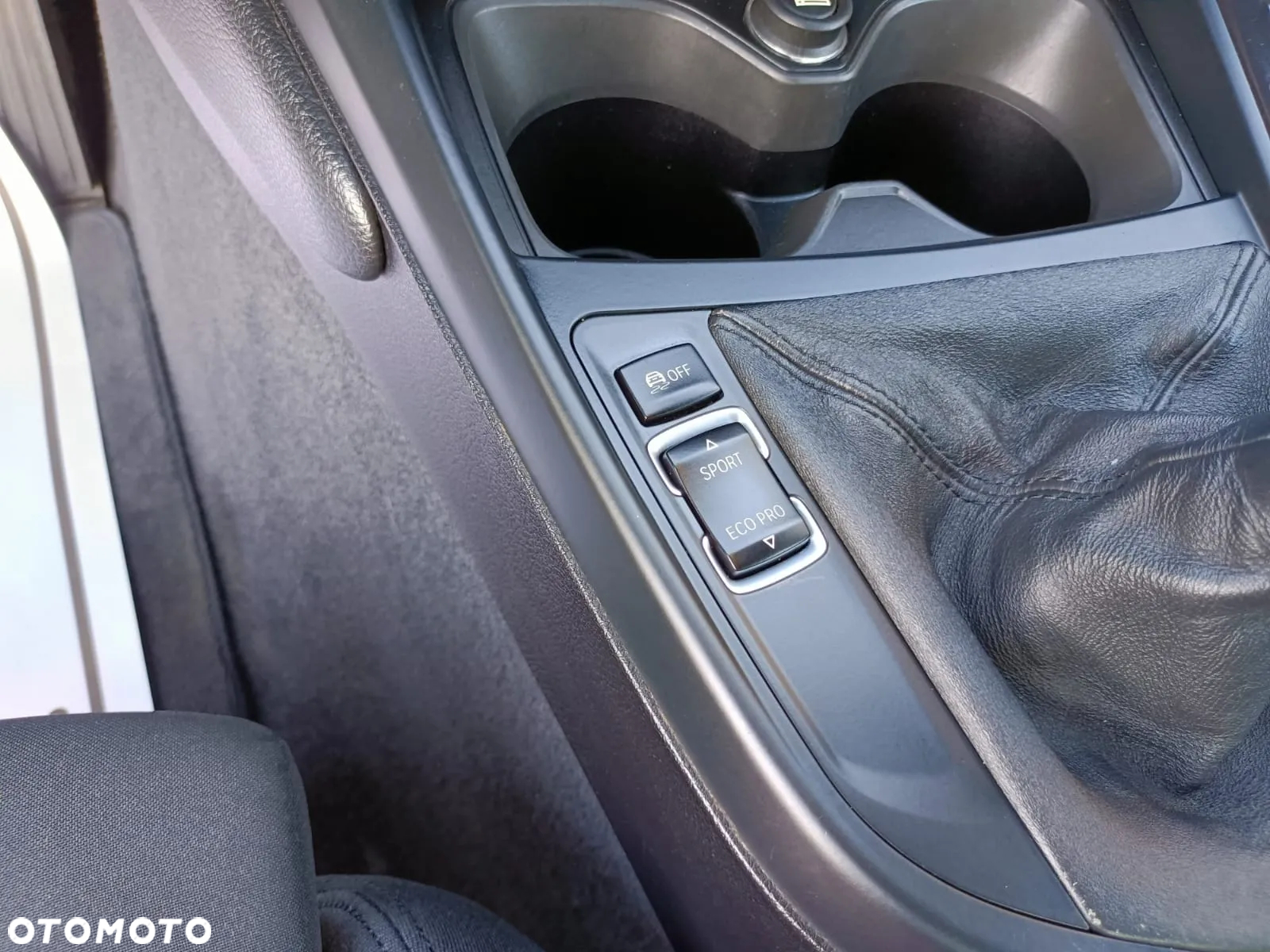 BMW Seria 2 218d Coupe - 27
