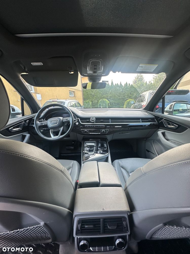 Audi Q7 - 11