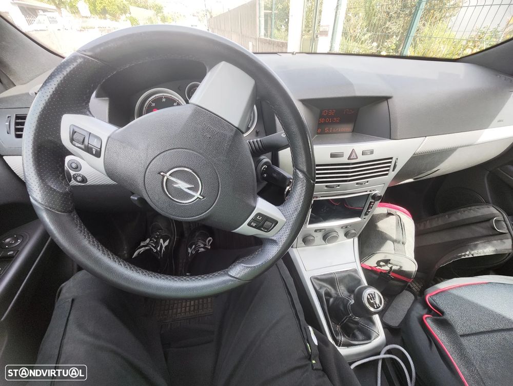 Opel Astra GTC 1.3 CDTI - 8