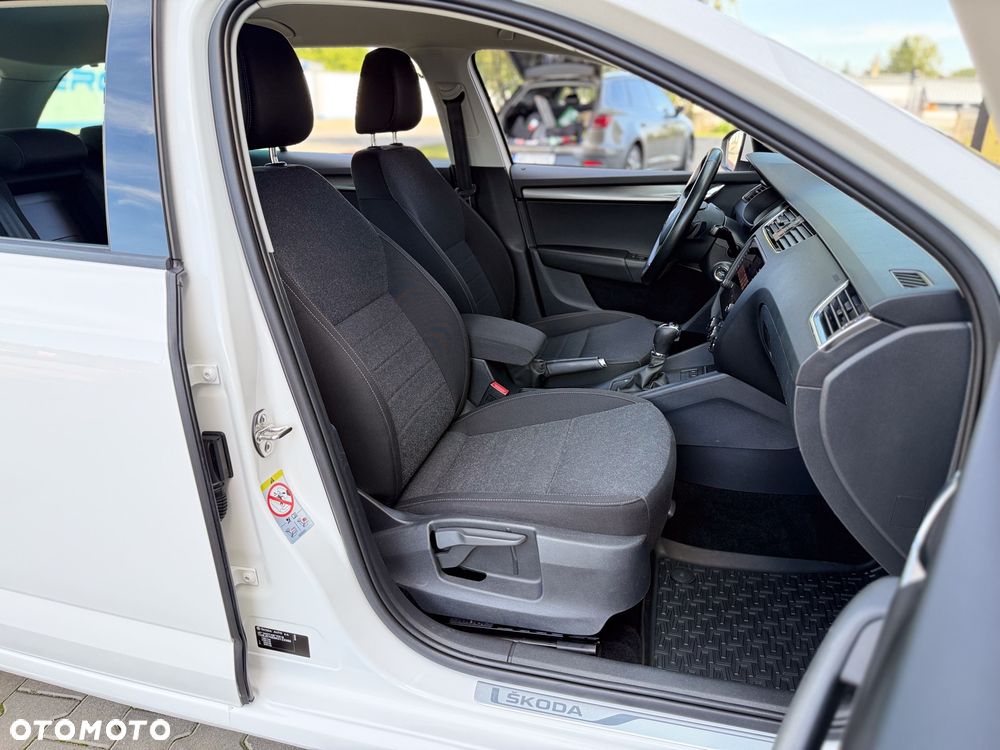 Skoda Octavia 1.5 TSI ACT DSG Soleil - 24