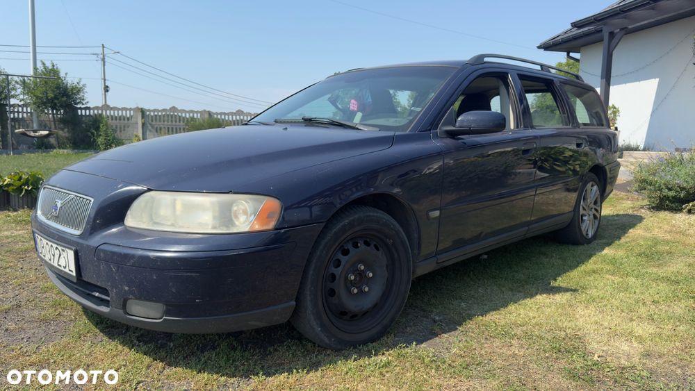 Volvo V70 2.4 D5 AWD - 1