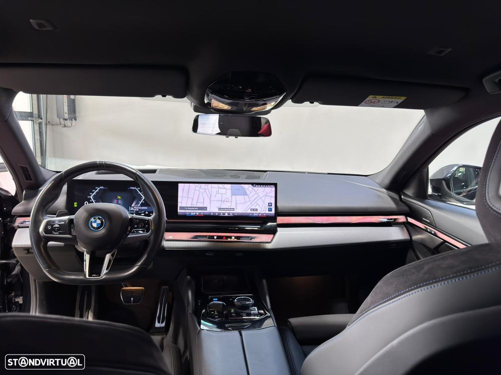 BMW i5 eDrive40 Edição Desportiva M - 13