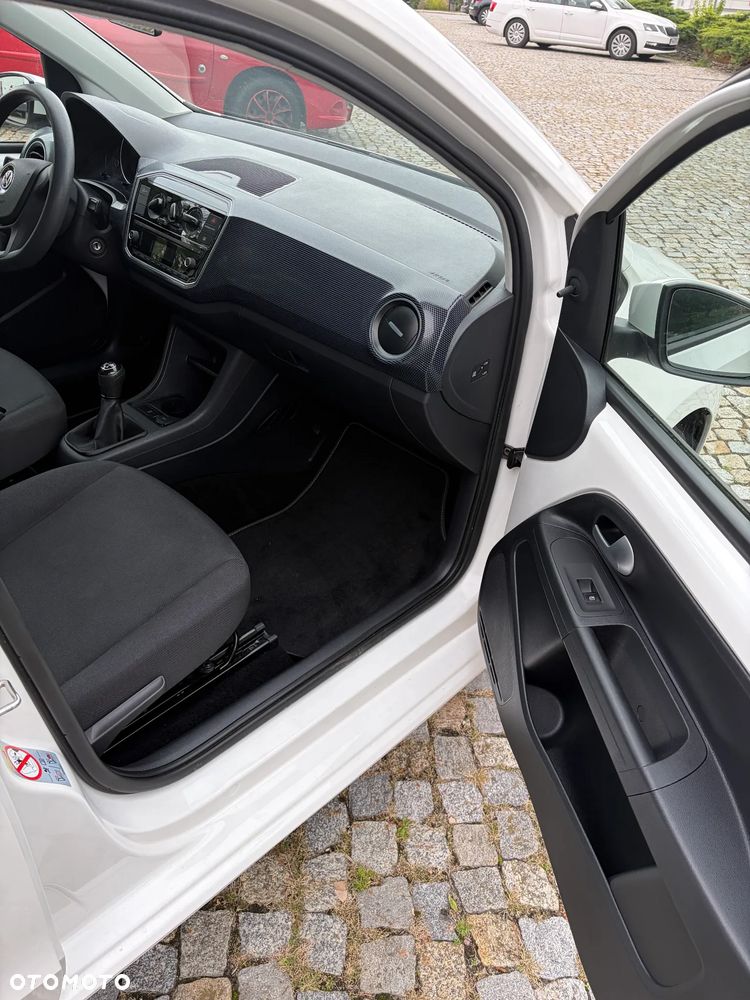 Volkswagen up! - 17