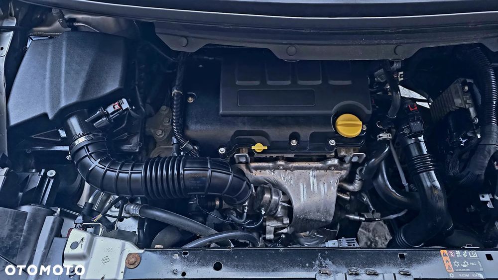 Opel Zafira 1.4 T Cosmo - 24